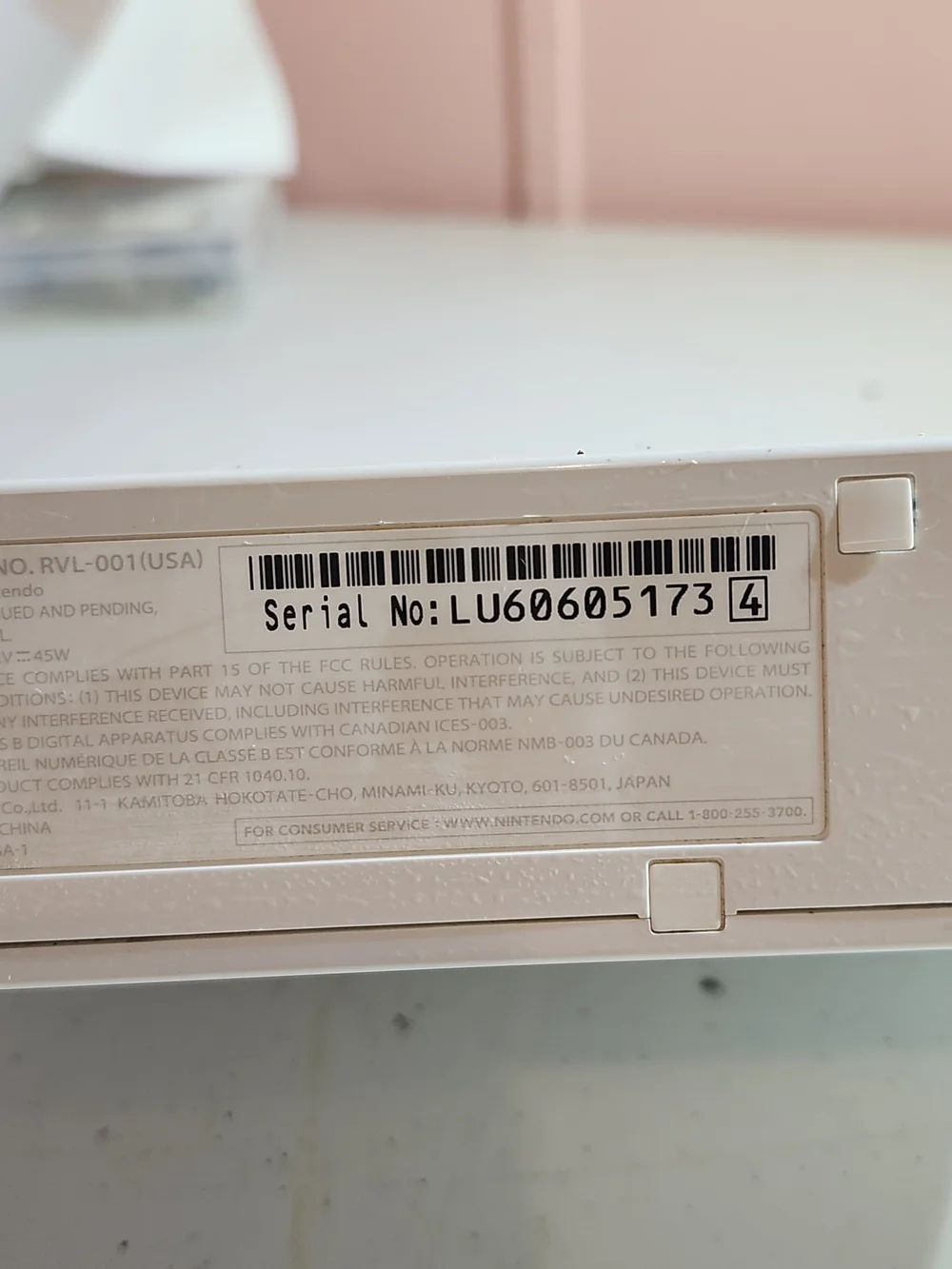 Nintendo Wii Console in White with Gray AV Cables